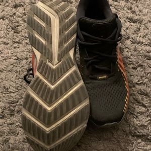 Brooks Levitate Size 10 running shoes